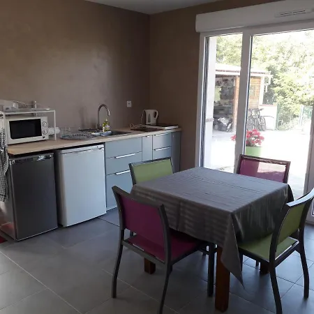La Insolite Bed & Breakfast Mones