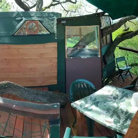 Nocleg ze śniadaniem La Insolite Mones