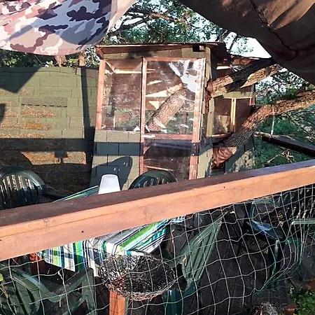 Bed & Breakfast La Insolite Mones