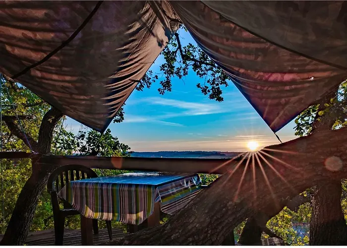 La Insolite Bed and Breakfast